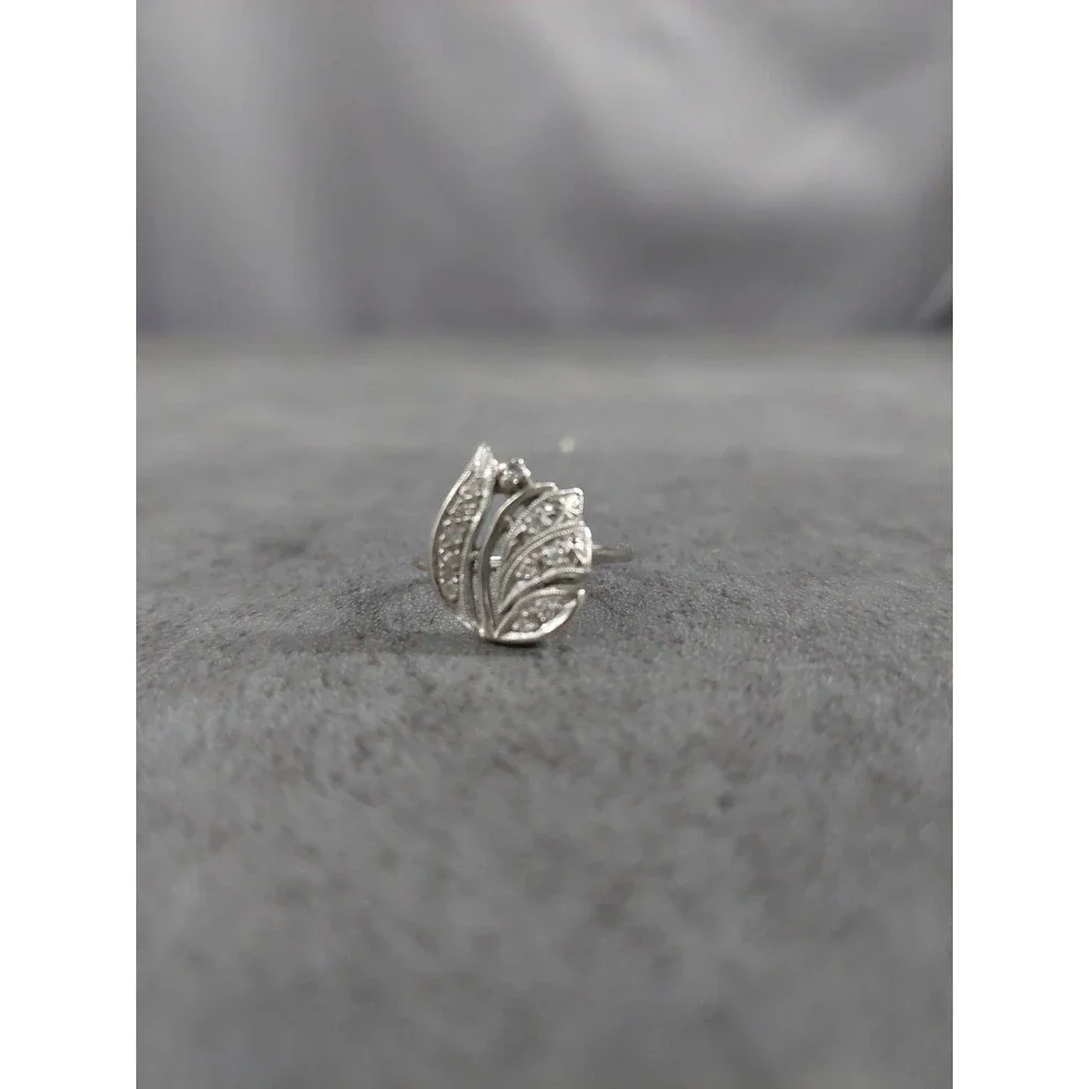 Leaf Gold And Diamond Reing Size 6